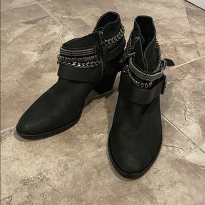 Dolce Vita Yazmina Onyx Nubuck Leather Booties